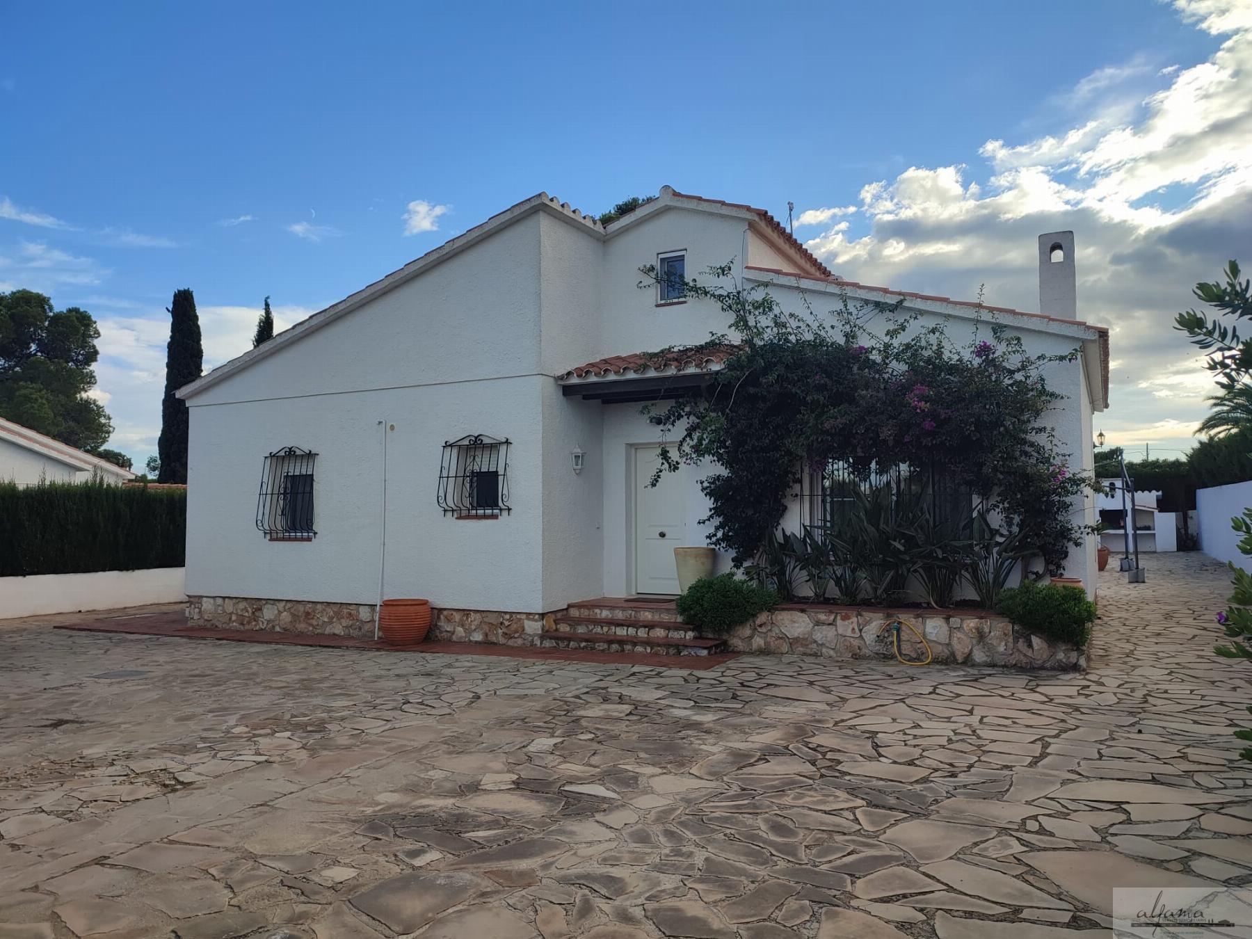 Verkoop van kleine villa in L´Ametlla de Mar