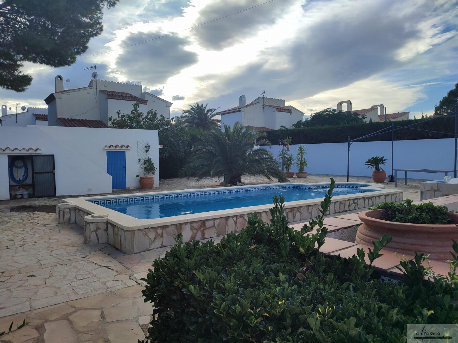 Verkoop van kleine villa in L´Ametlla de Mar