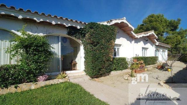 For sale of chalet in L´Ametlla de Mar