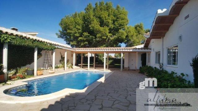 For sale of chalet in L´Ametlla de Mar