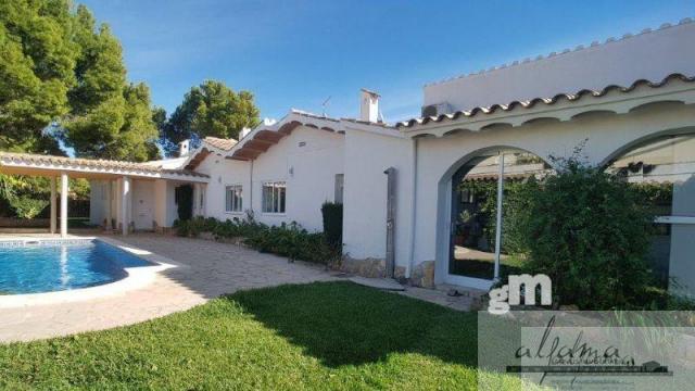 For sale of chalet in L´Ametlla de Mar