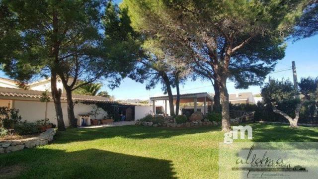 For sale of chalet in L´Ametlla de Mar