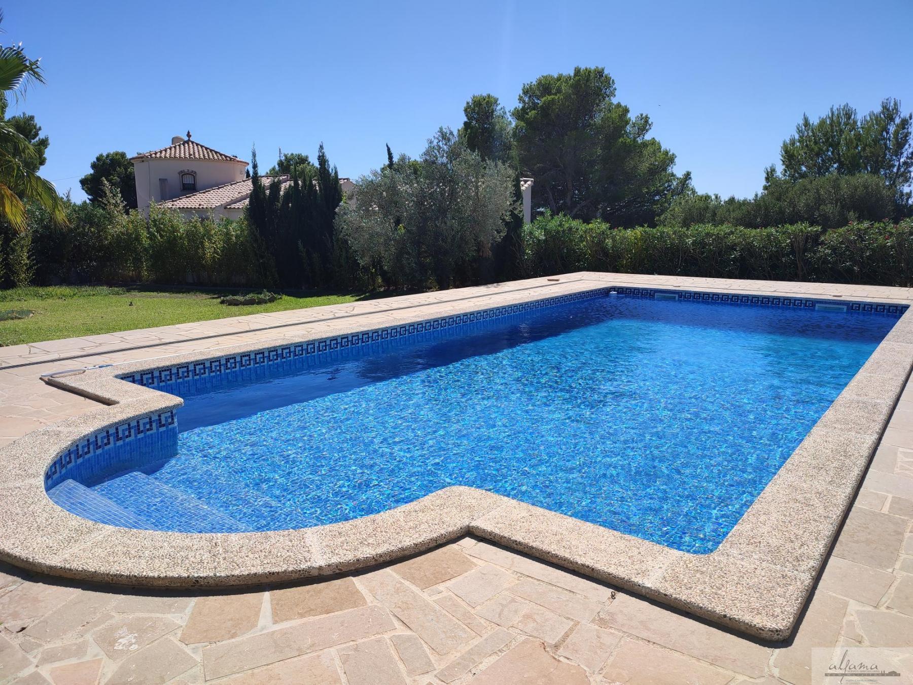 Verkoop van kleine villa in L´Ametlla de Mar