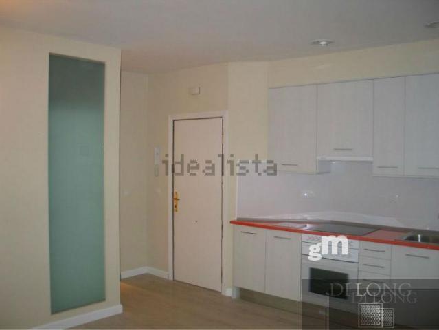 For sale of apartment in Madrid