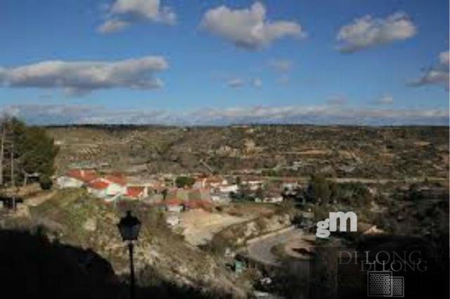 For sale of land in Valdilecha