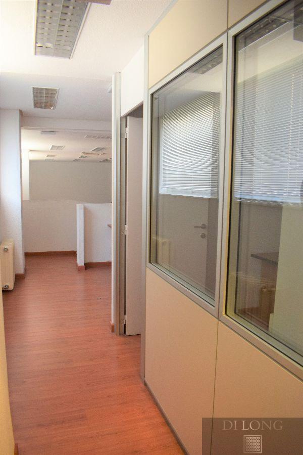 For rent of commercial in Madrid