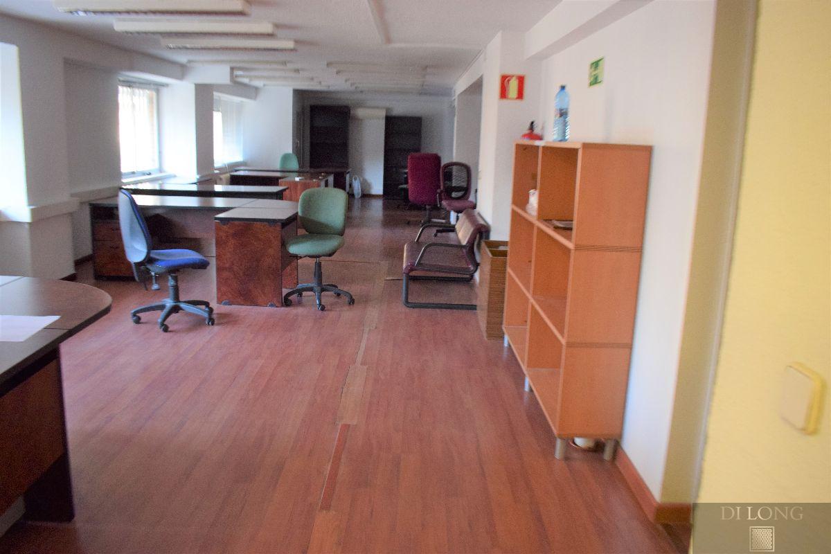 For rent of commercial in Madrid