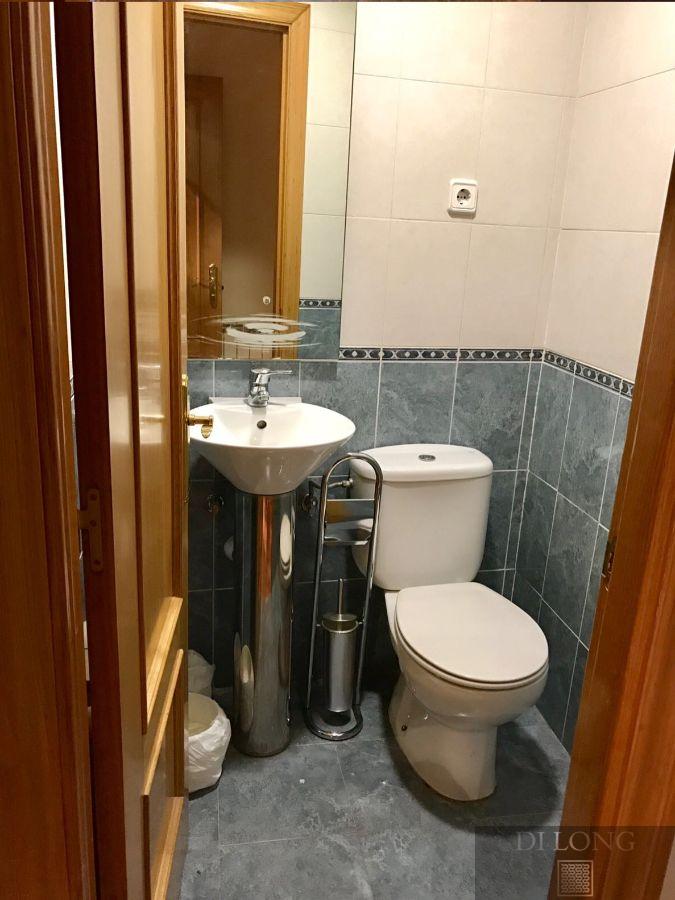 For sale of flat in Madrid