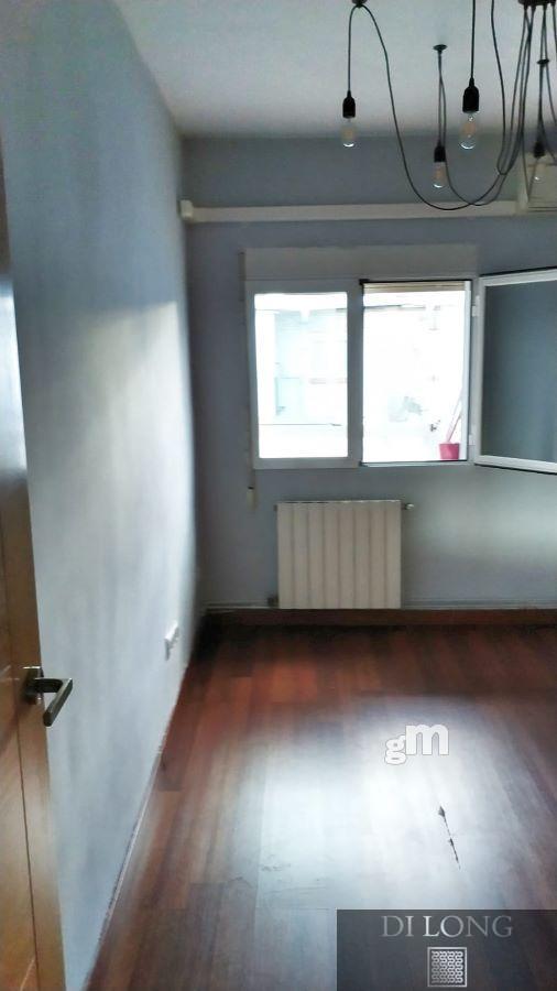 For sale of flat in Madrid