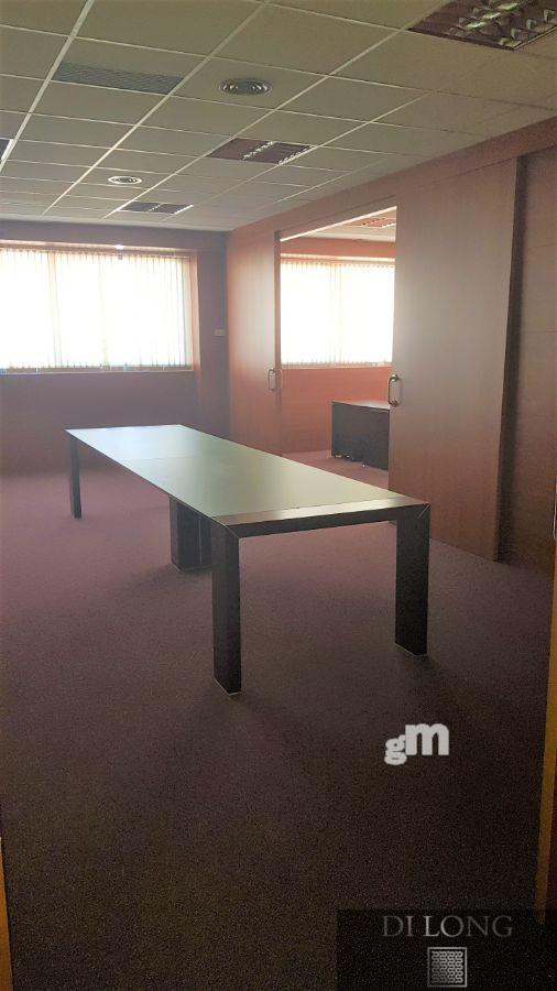 For sale of office in Madrid