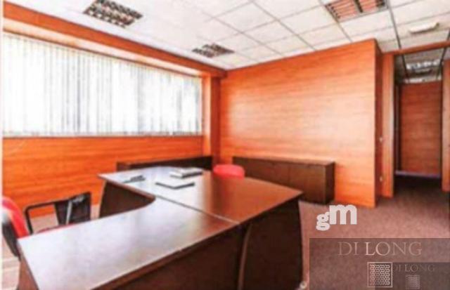 For sale of office in Madrid