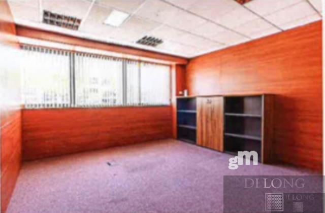 For sale of office in Madrid