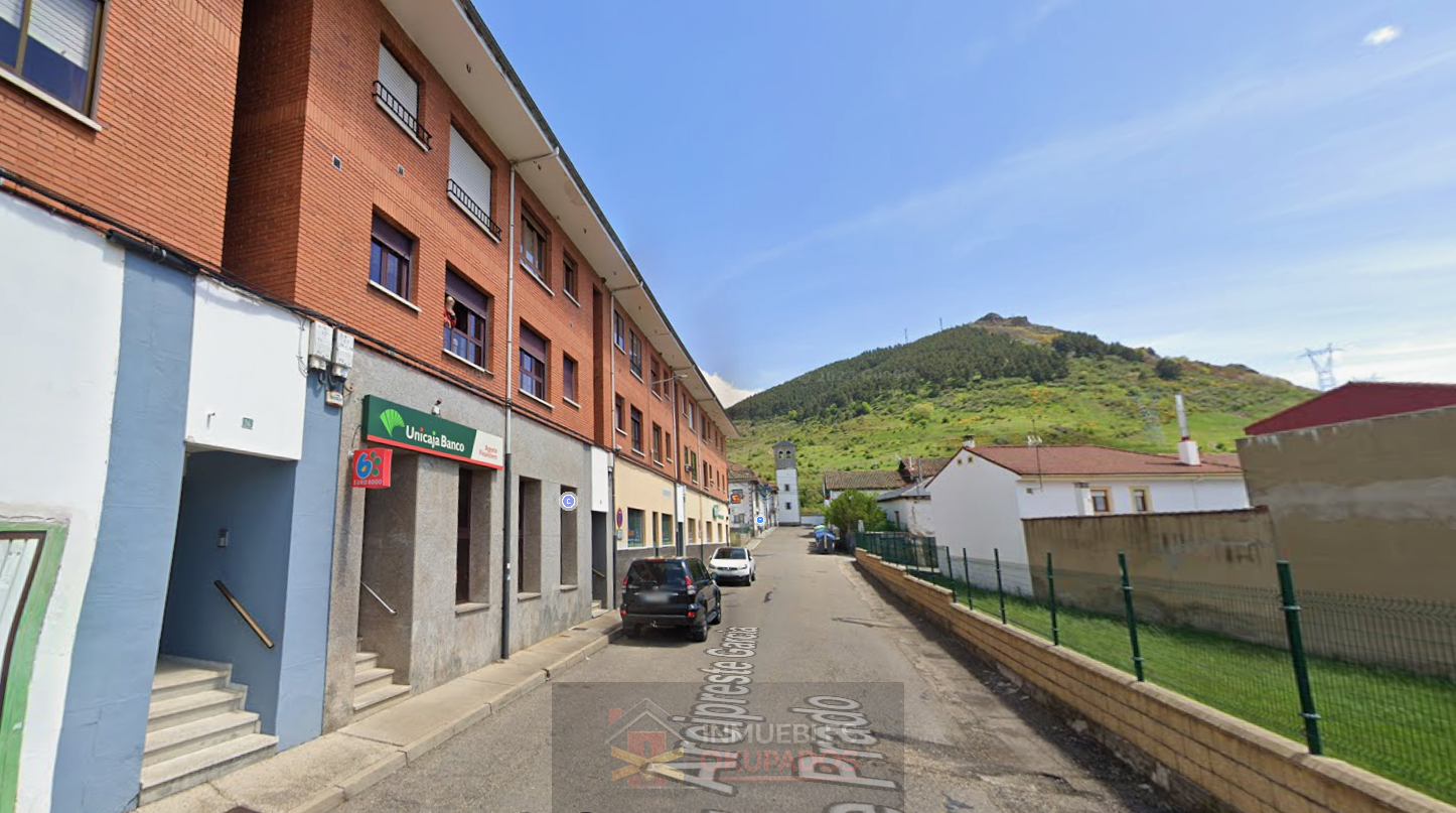 Venta de piso en Villamanín
