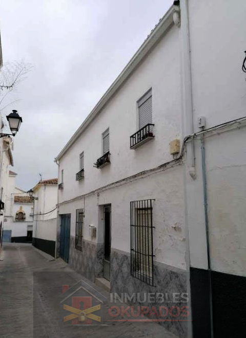 Venta de casa en Alcalá la Real