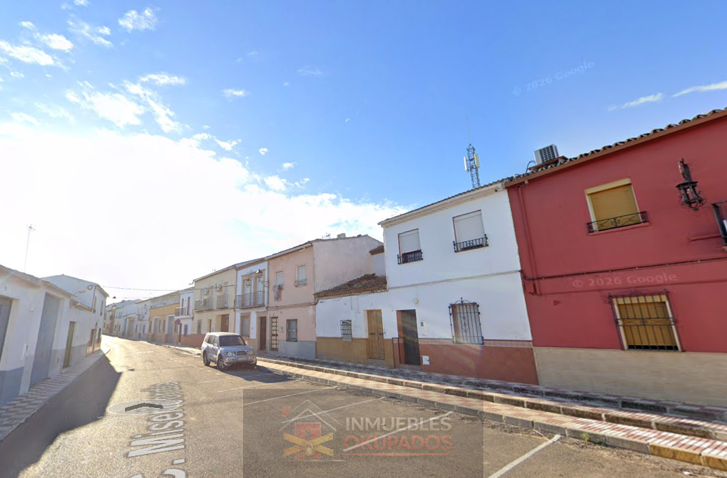Venta de casa en Arjonilla