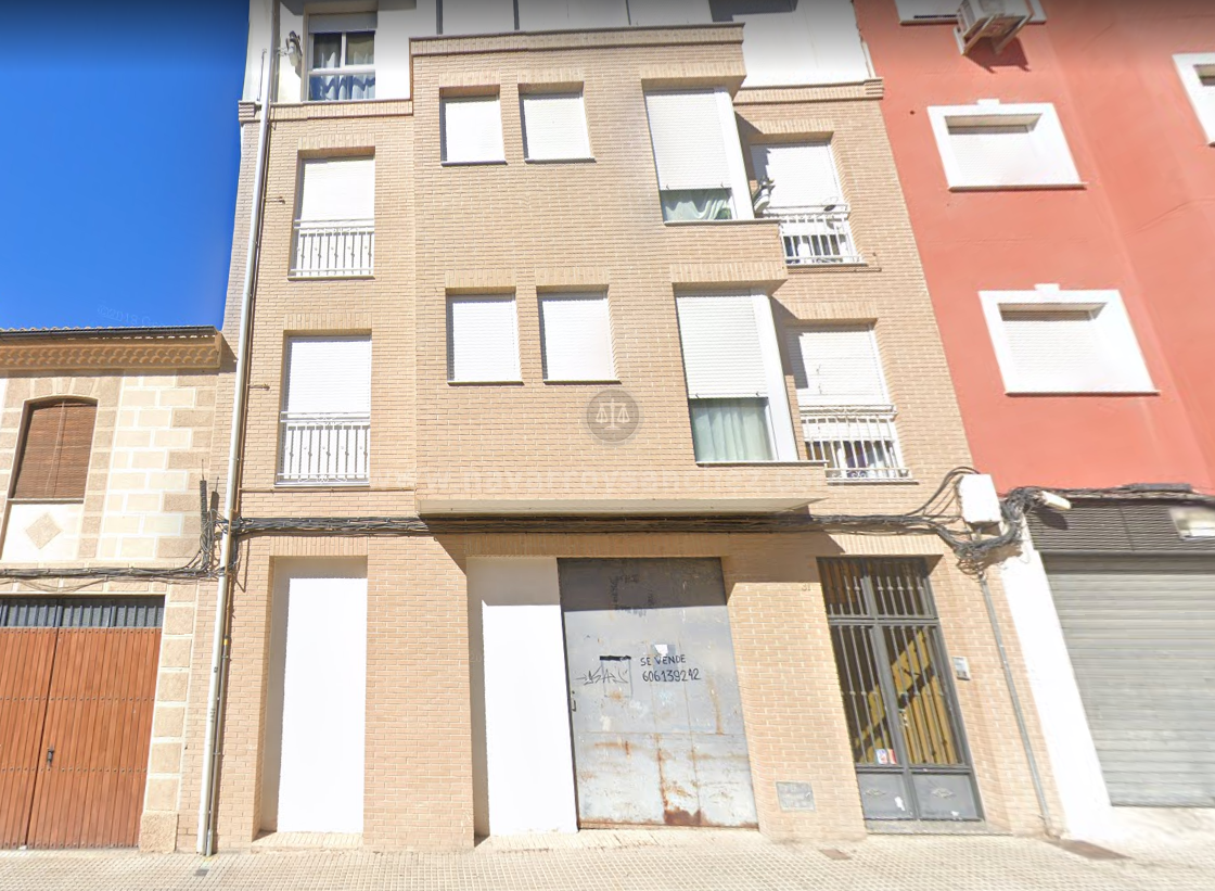 For sale of commercial in Úbeda