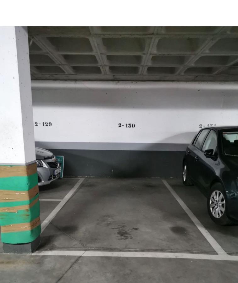 For rent of garage in Madrid