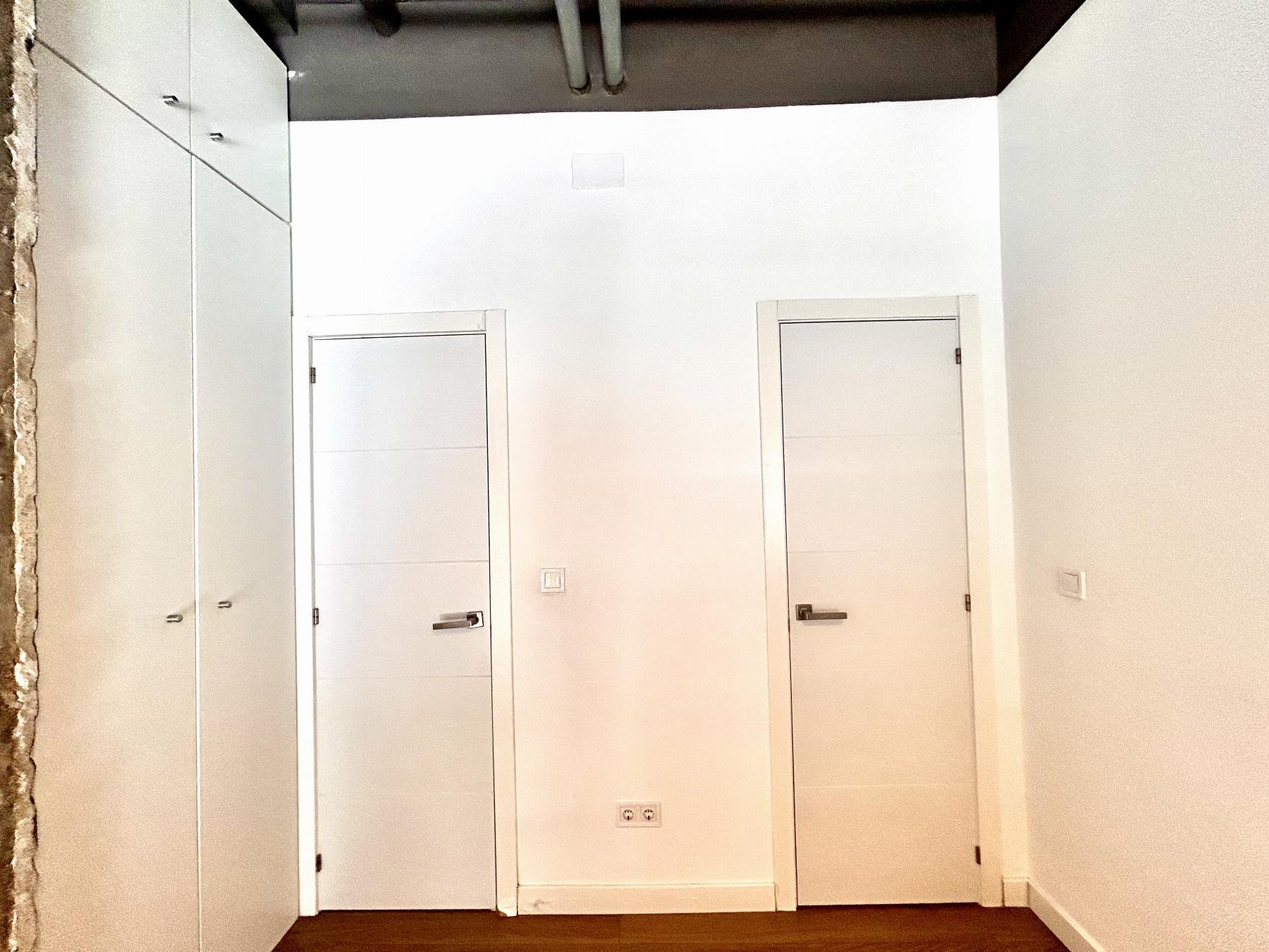 For sale of apartment in Madrid