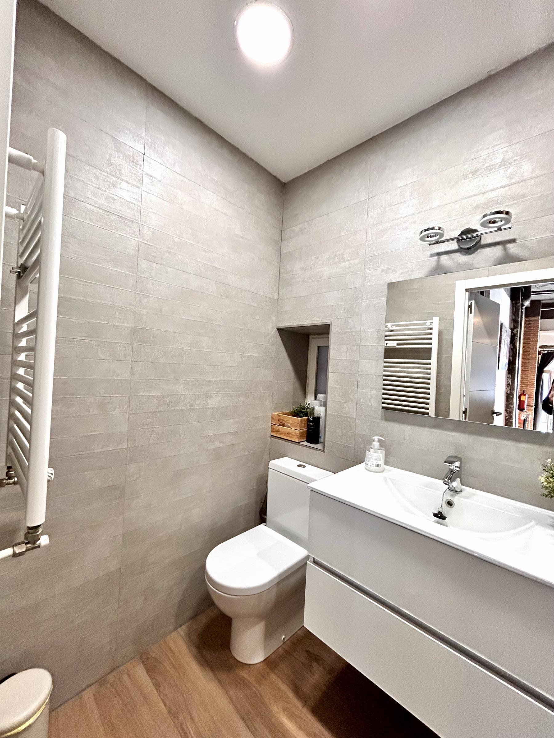 For sale of apartment in Madrid