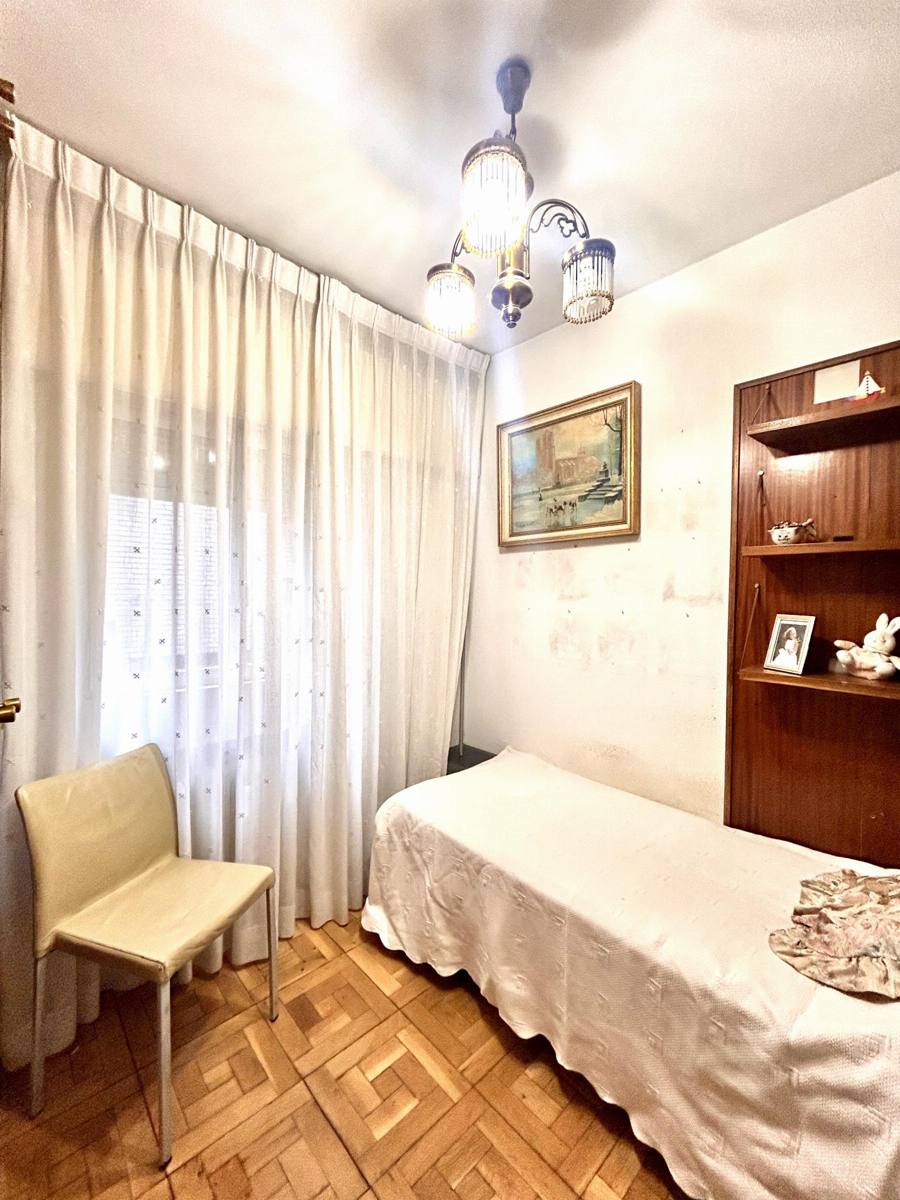 For sale of flat in Madrid