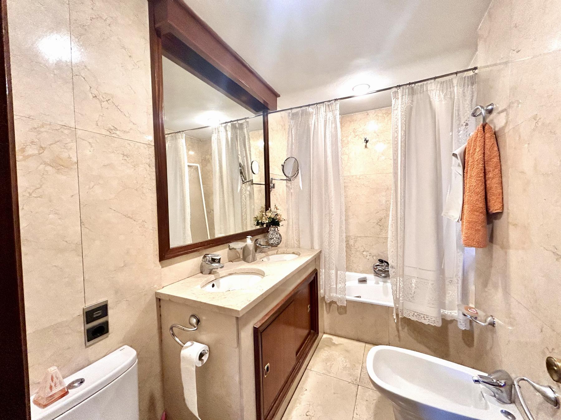 For sale of flat in Madrid