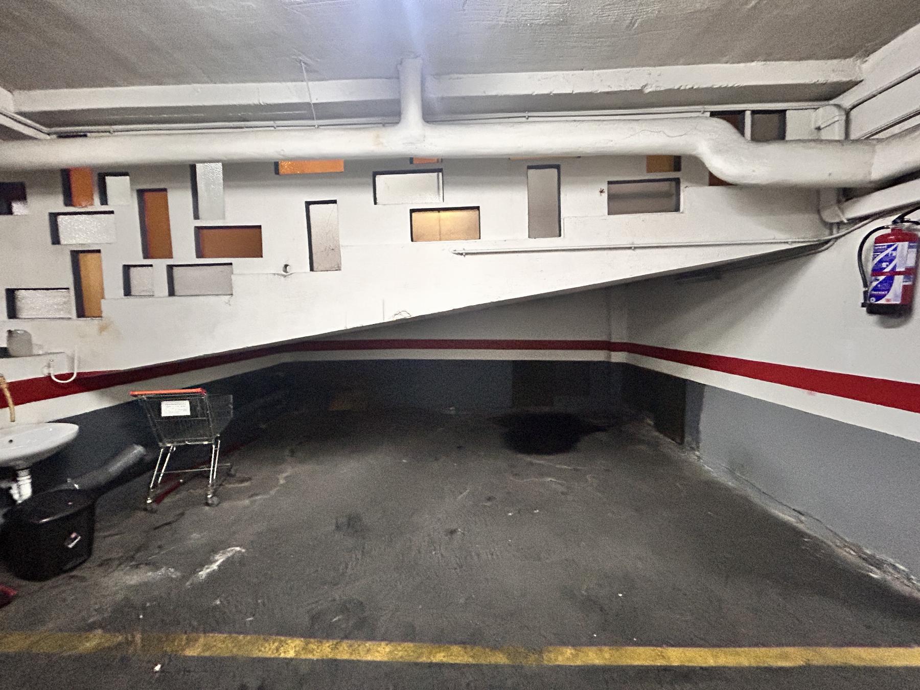 For sale of flat in Madrid