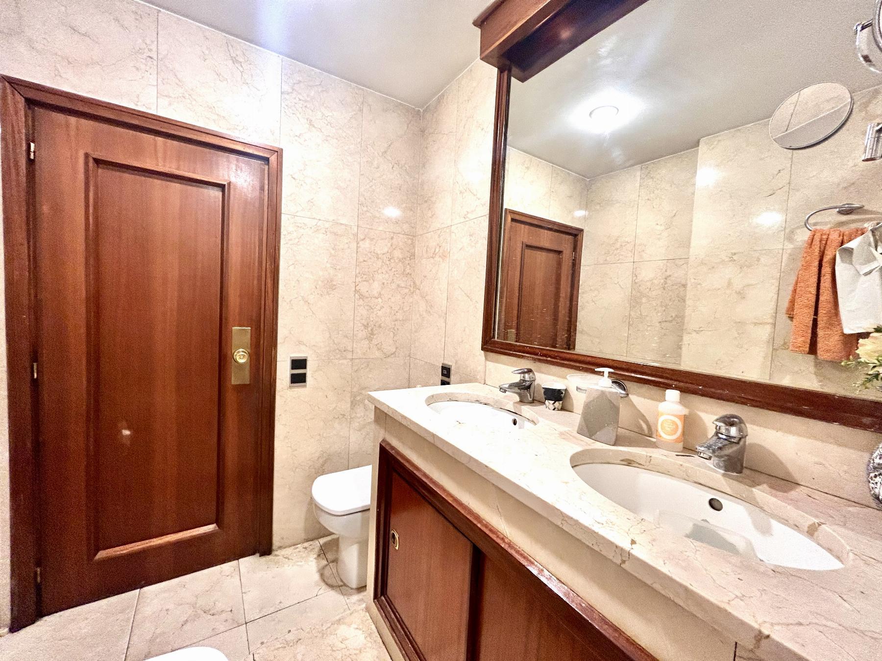 For sale of flat in Madrid