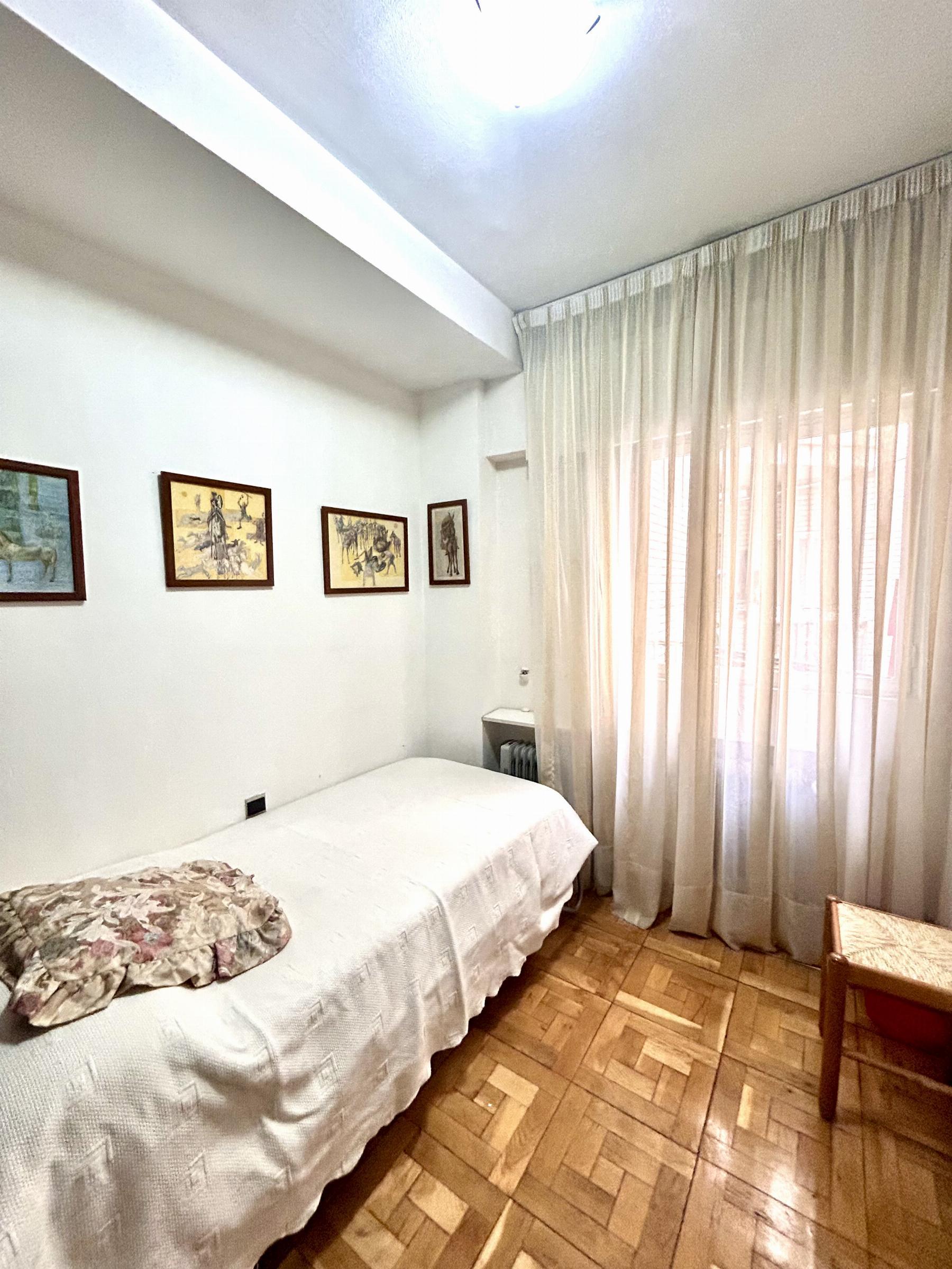 For sale of flat in Madrid