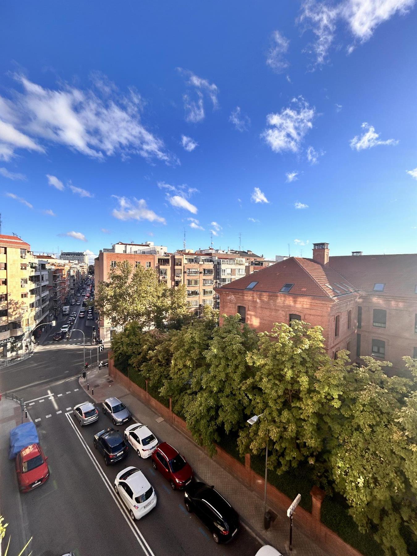 For sale of flat in Madrid