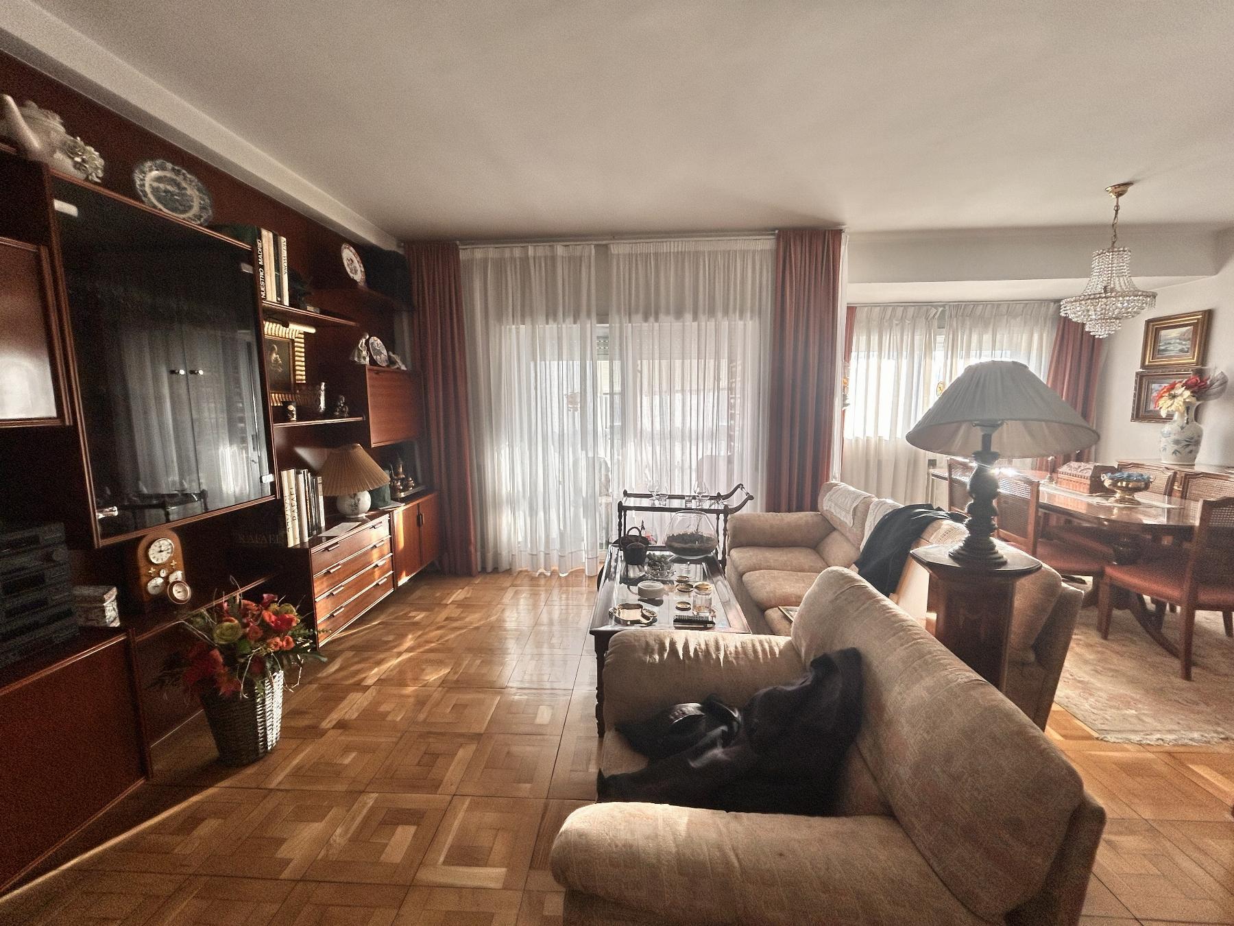 For sale of flat in Madrid