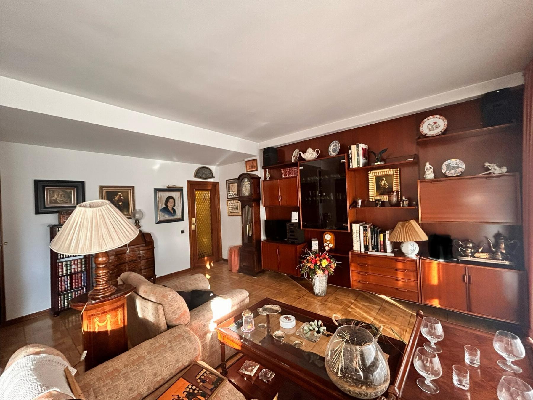 For sale of flat in Madrid