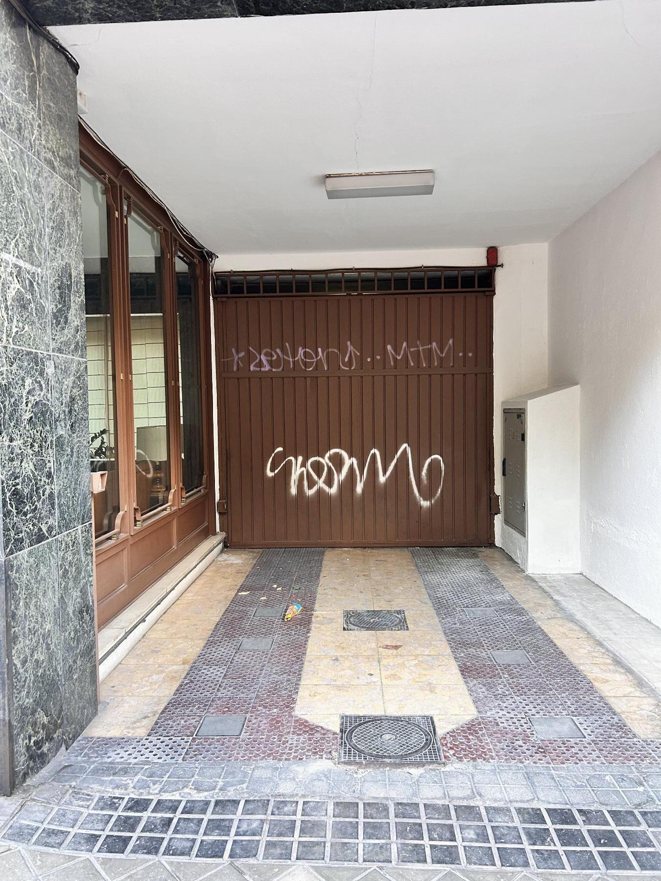 For sale of flat in Madrid