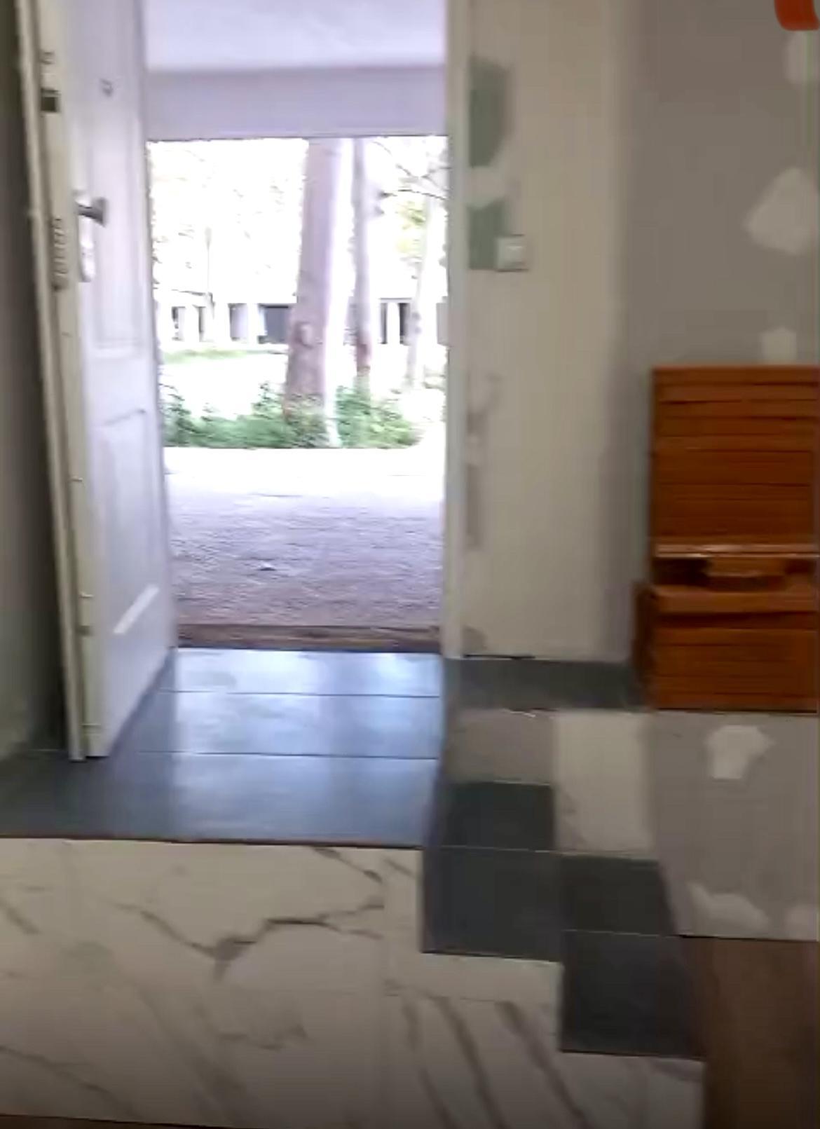 For sale of apartment in Madrid