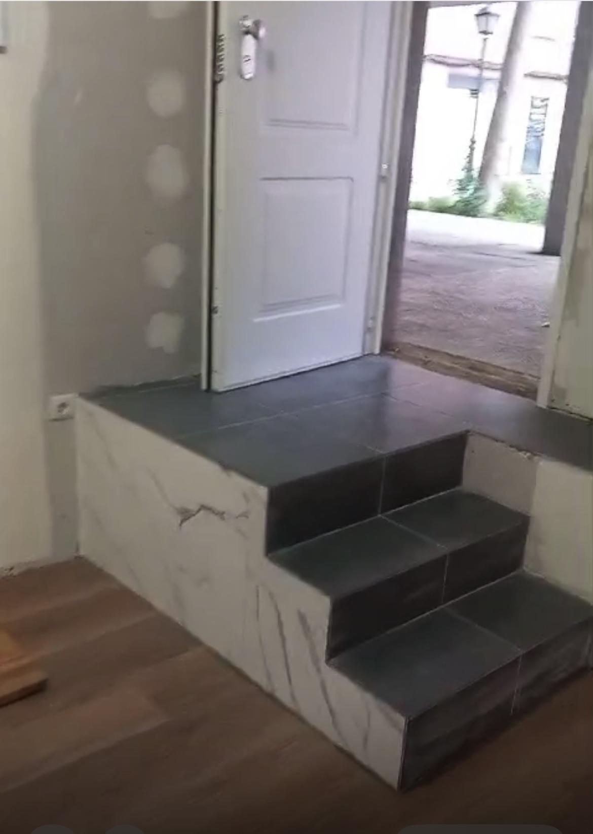 For sale of apartment in Madrid
