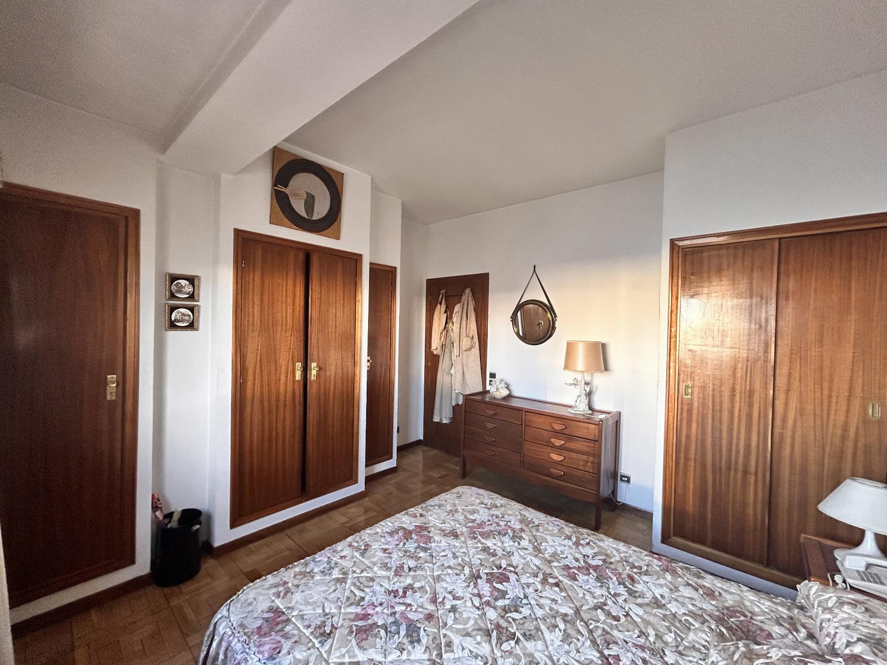 For sale of flat in Madrid
