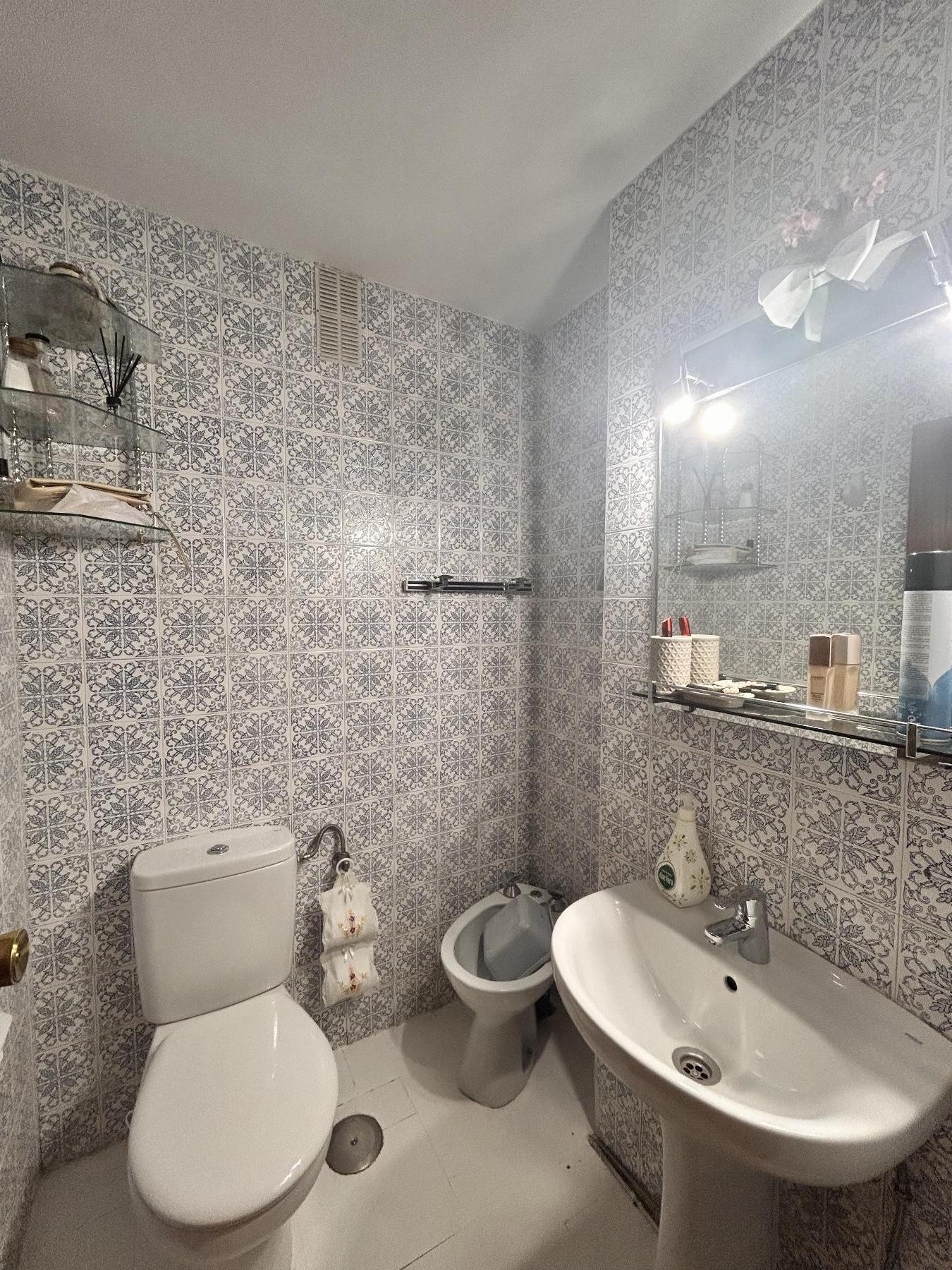 For sale of flat in Madrid