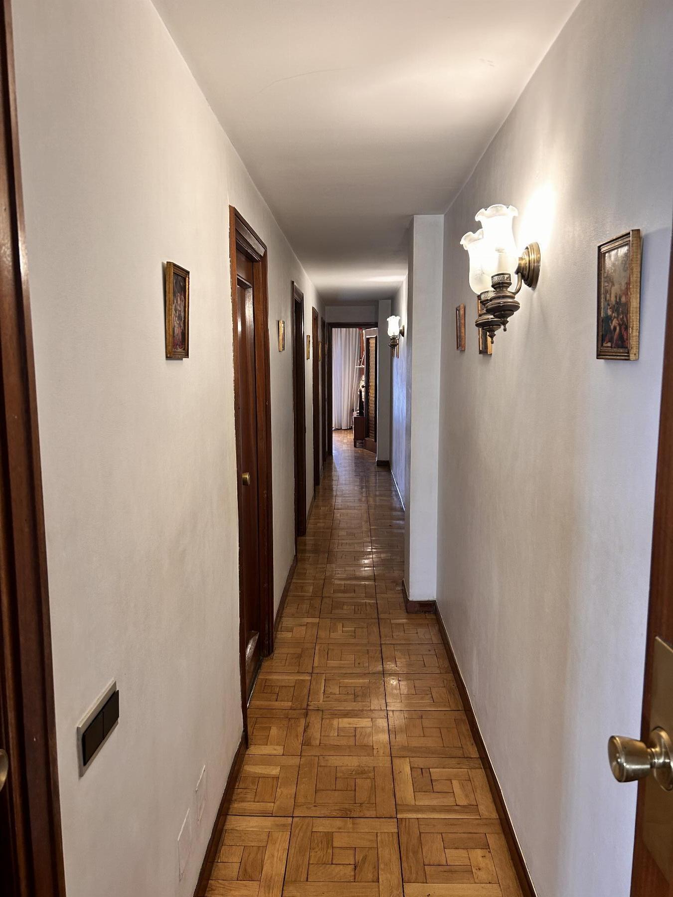 For sale of flat in Madrid
