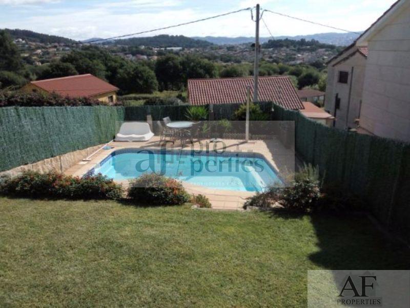 For sale of chalet in Cangas
