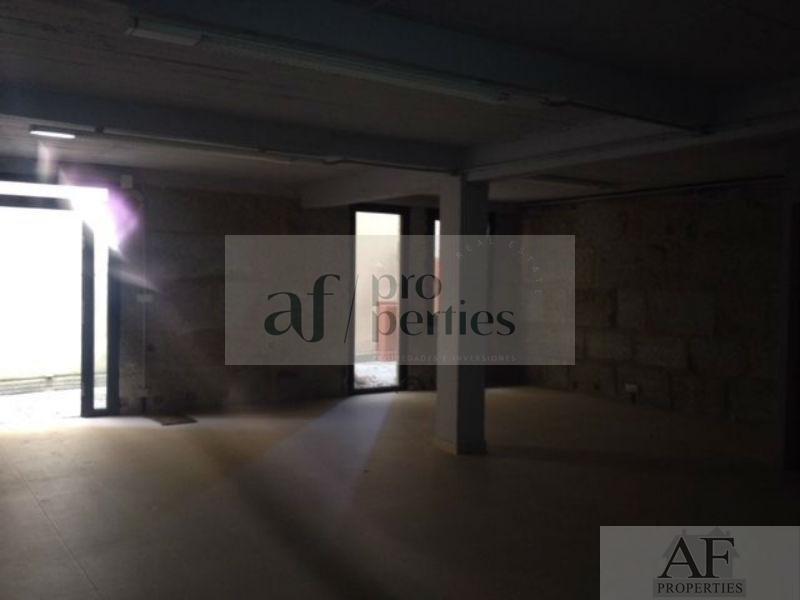 For sale of ground floor in Vigo