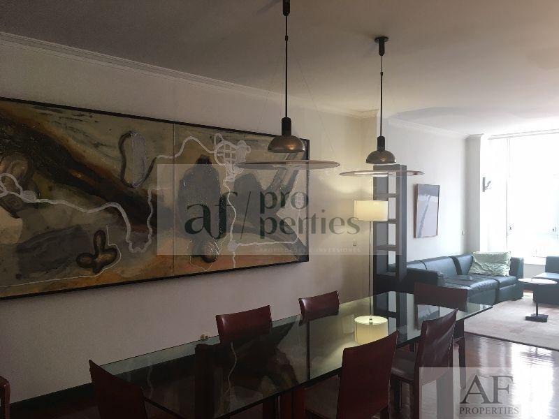 For sale of flat in Santiago de Compostela