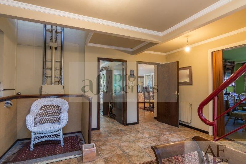 For sale of chalet in Vigo
