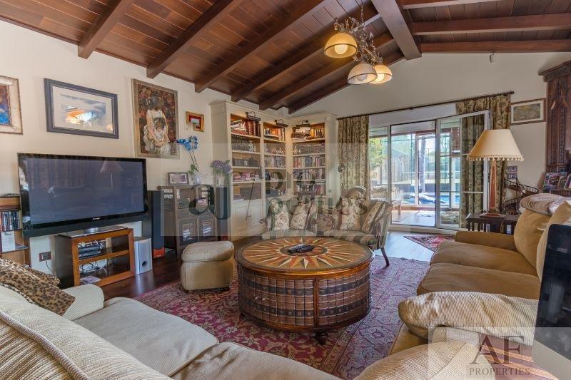 For sale of chalet in Nigrán