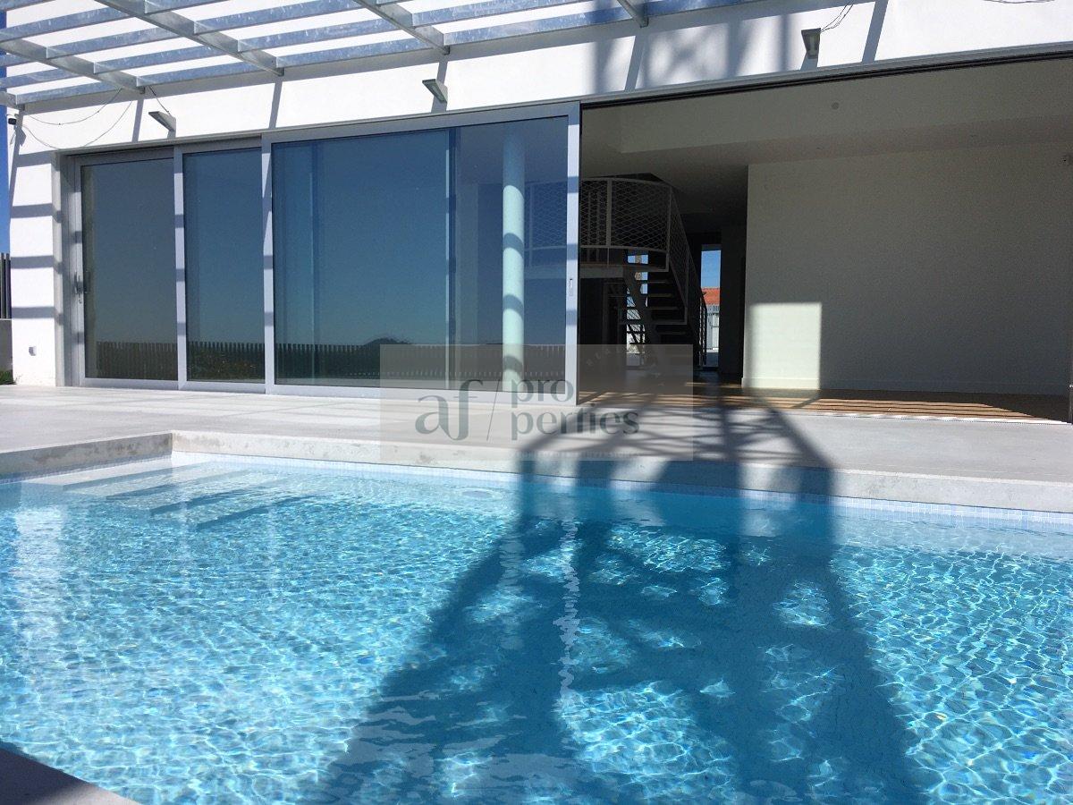 For sale of chalet in Vigo