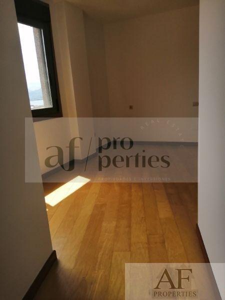 Zu verkaufen von chalet in
 Cangas