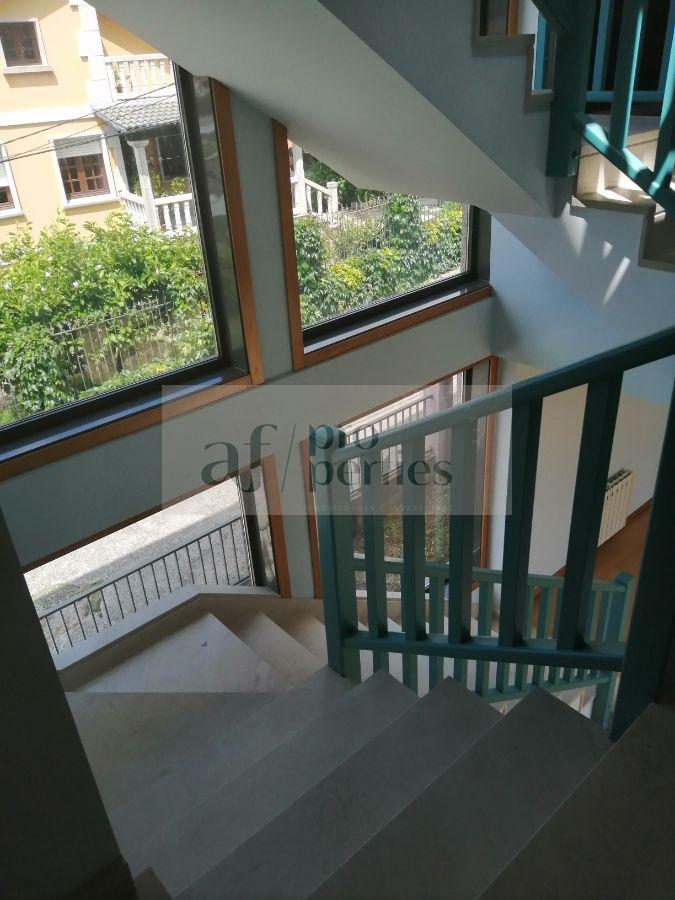 Zu verkaufen von chalet in
 Cangas