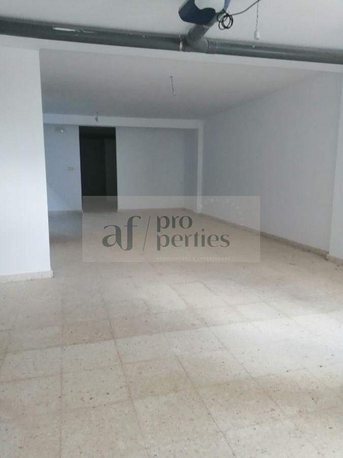 Zu verkaufen von chalet in
 Cangas