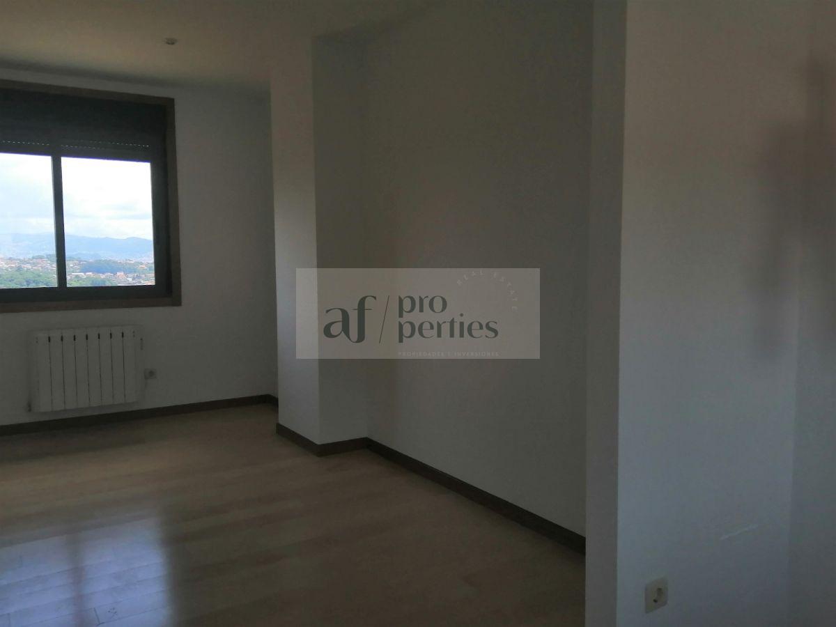 Zu verkaufen von chalet in
 Cangas