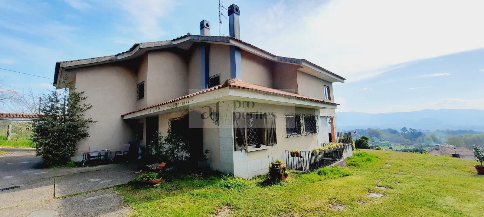 Venta de chalet en Mondariz