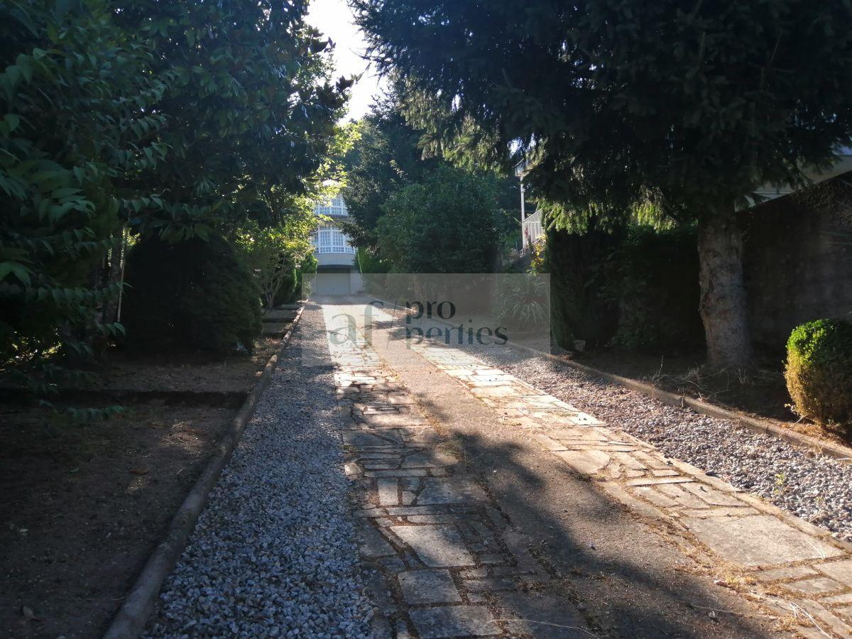 Venda de chalé em Leiro