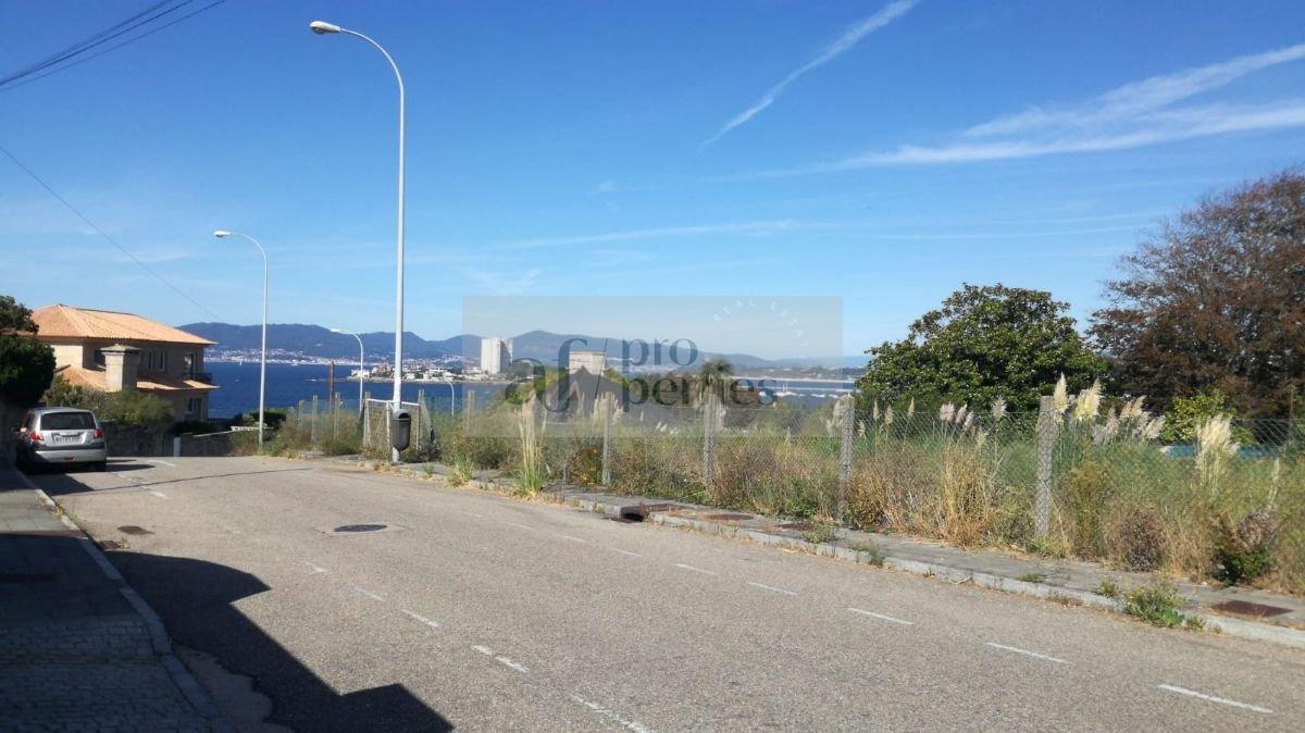 For sale of land in Vigo